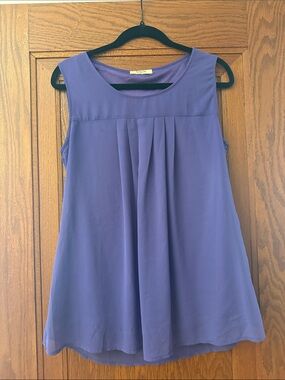 Sleeveless Pleat-Front Camisole in Purple